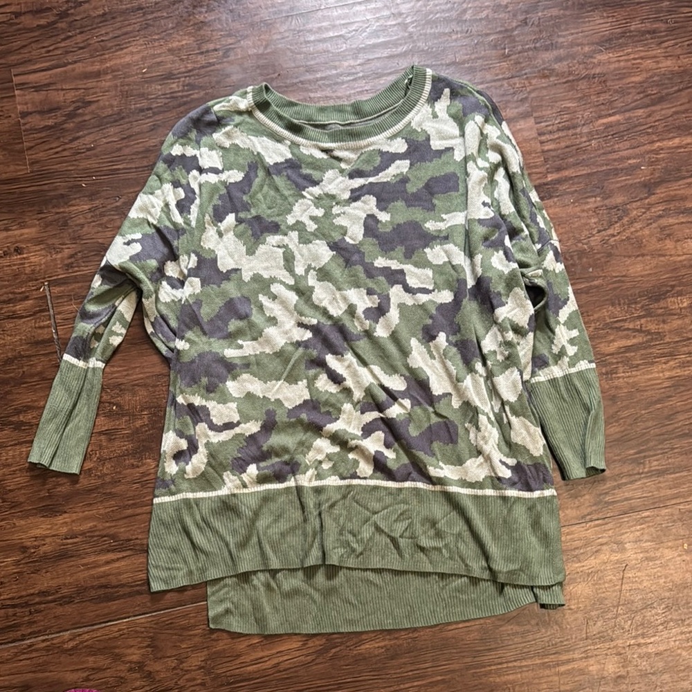 New Directions Green and White Sweater with Layered Look
